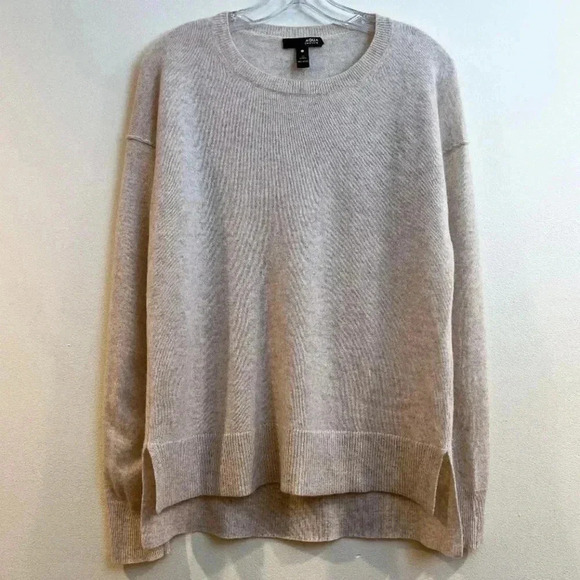 Aqua Women’s 100% Cashmere Classic Cream Crew Neck Sweater Small - Picture 1 of 8